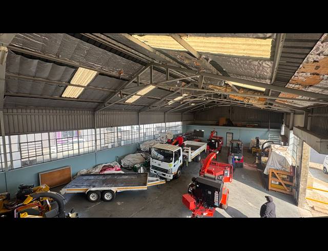 449M² WAREHOUSE TO LET IN WYNBERG